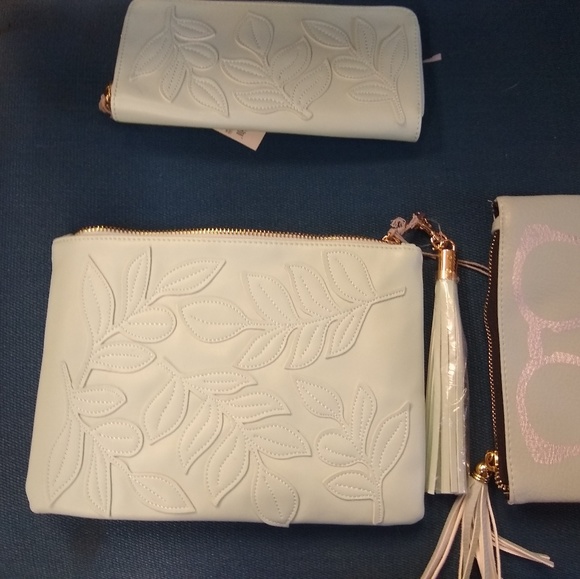 3 PC set - Picture 2 of 4